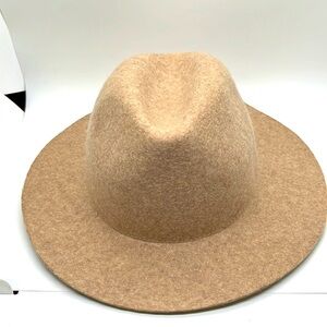 Lovely Bird Beige Felt Fedora Style Hat
